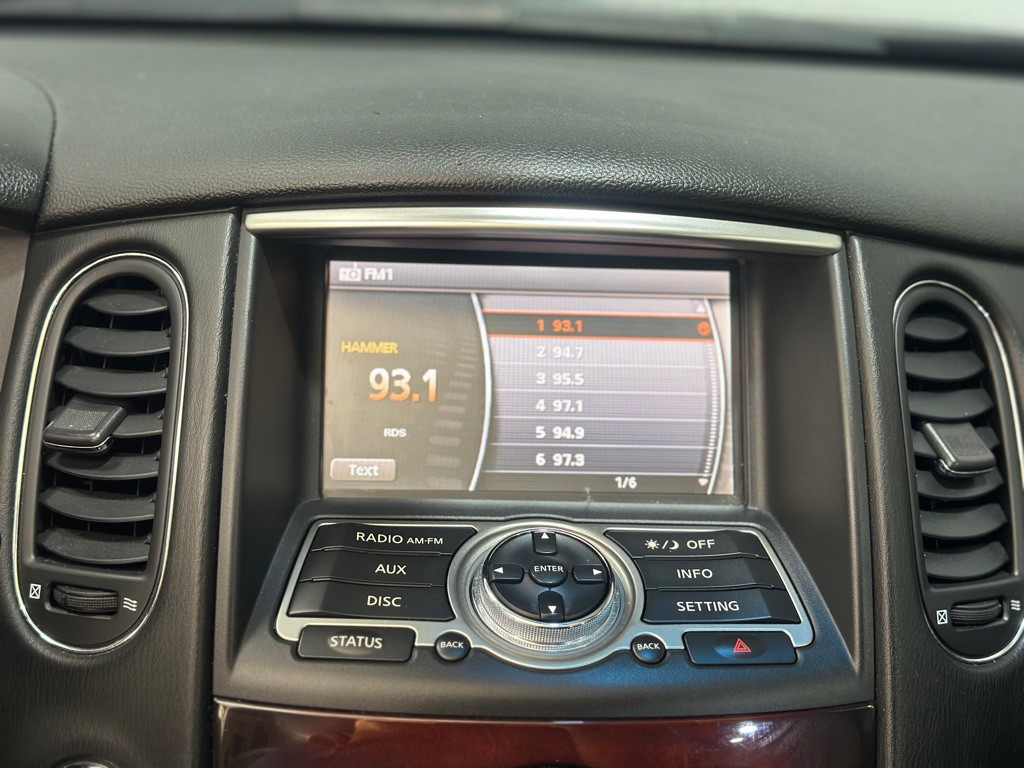 2012 INFINITI EX35 Image 16