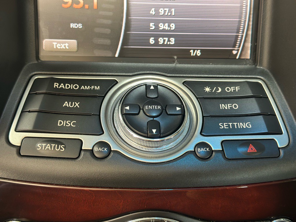 2012 INFINITI EX35 Image 17