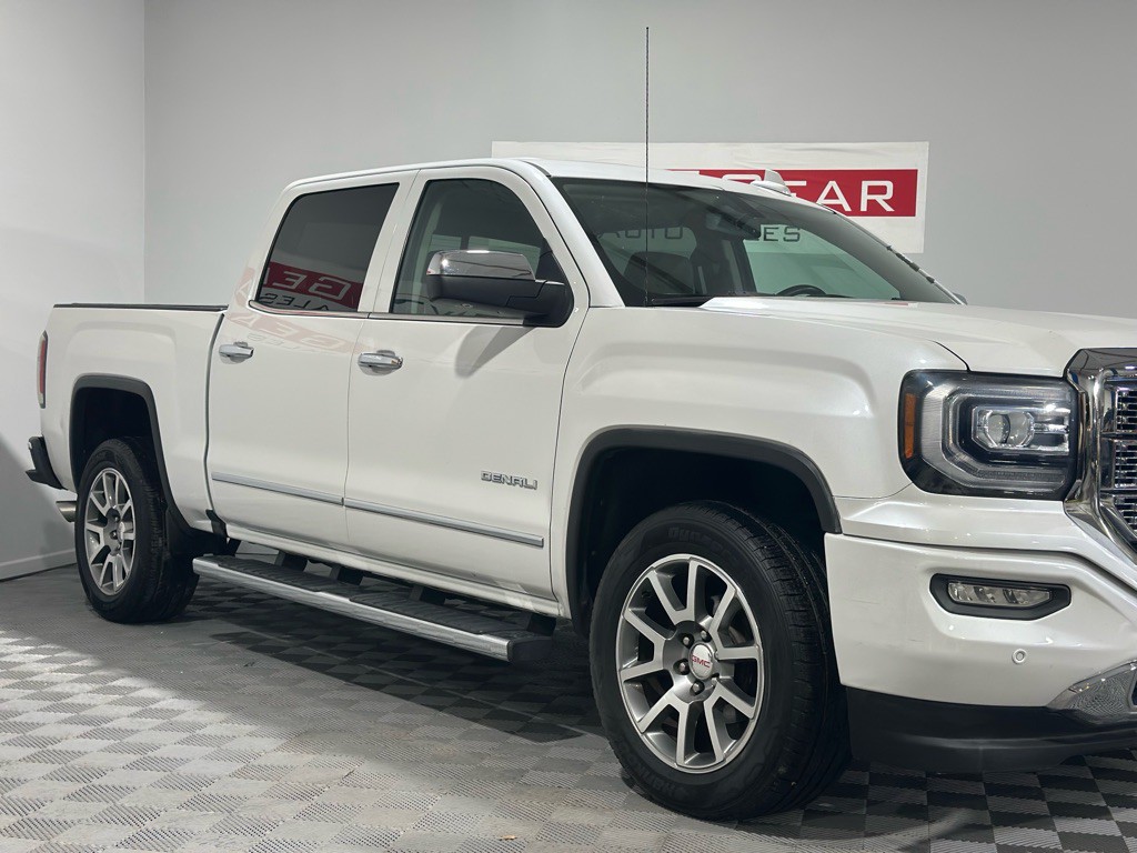 2016 GMC Sierra Image 2