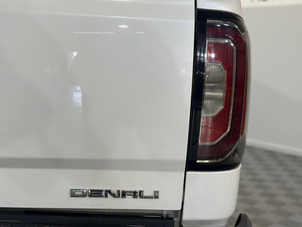 2016 GMC Sierra Image 12