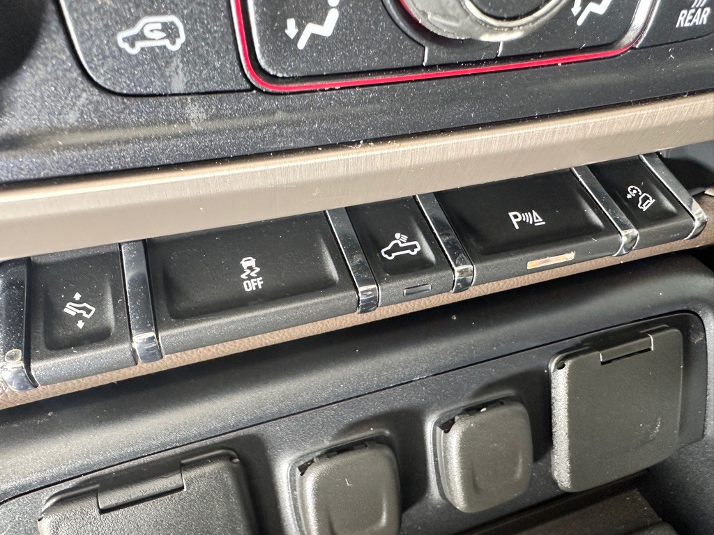 2016 GMC Sierra Image 36