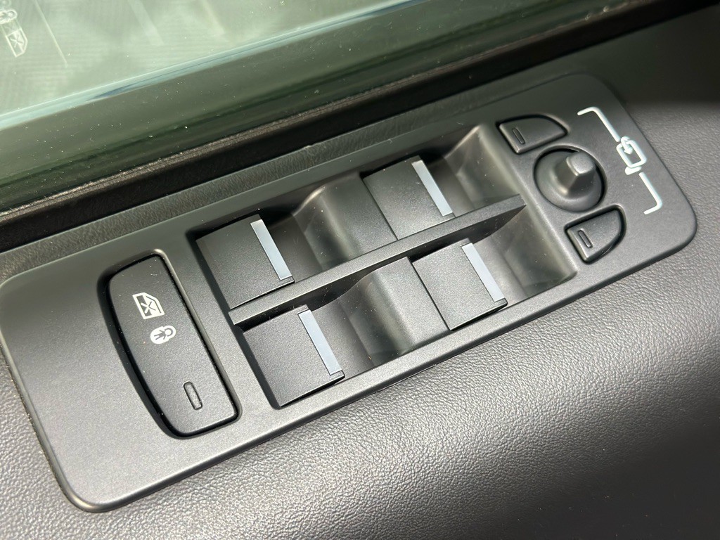 2020 Land Rover Discovery Sport Image 34