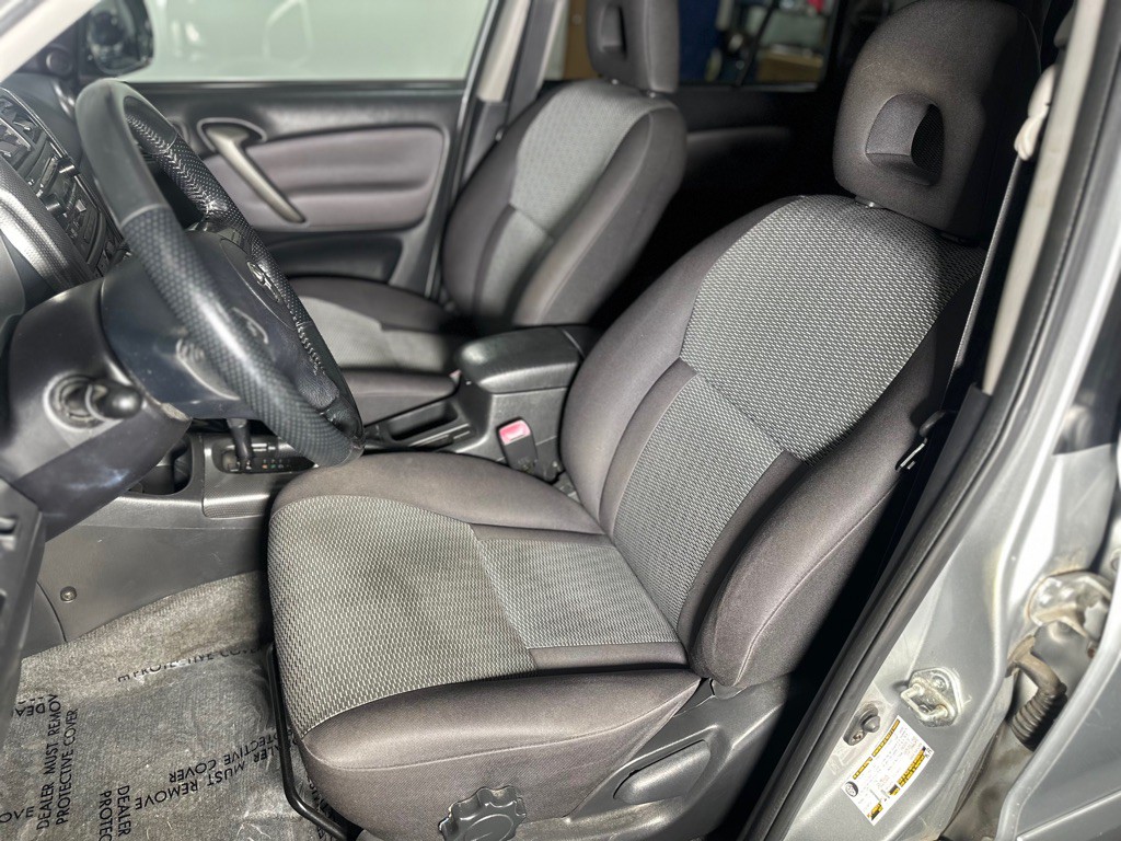 2004 Toyota Rav4 Image 20