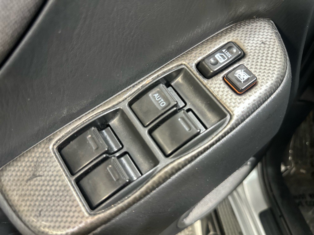 2004 Toyota Rav4 Image 25