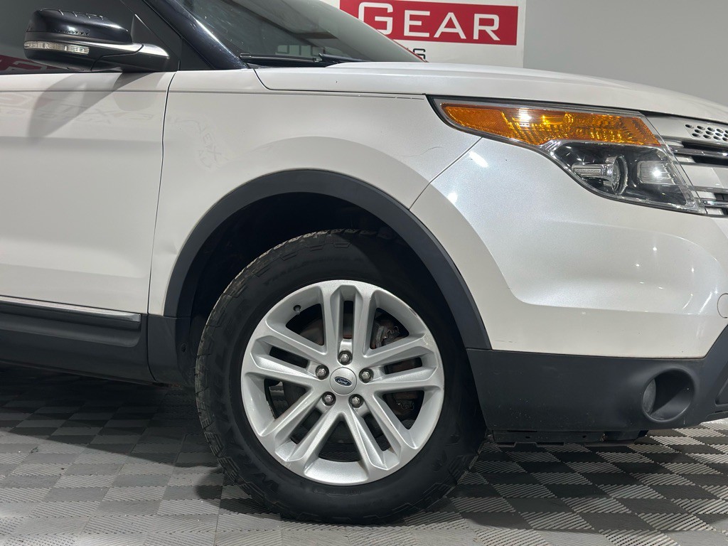 2012 Ford Explorer Image 4
