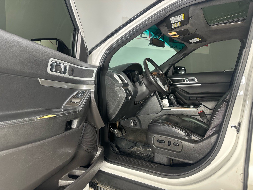 2012 Ford Explorer Image 10