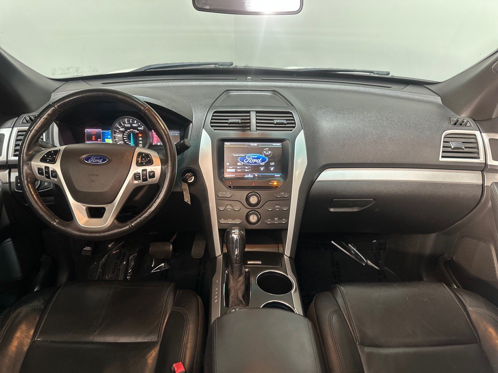2012 Ford Explorer Image 12