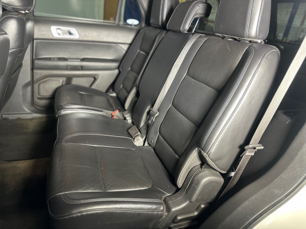2012 Ford Explorer Image 29