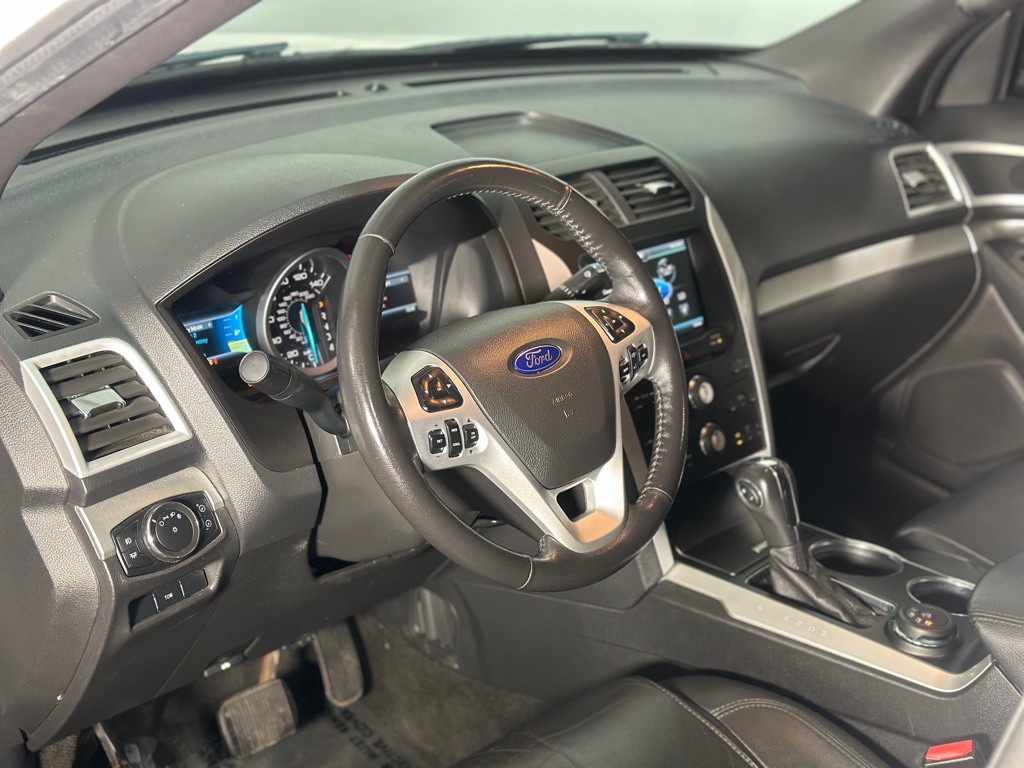 2012 Ford Explorer Image 31