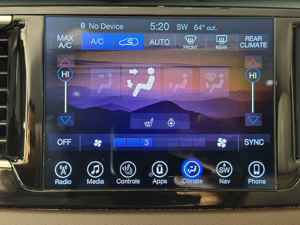 2017 Chrysler Pacifica Image 18