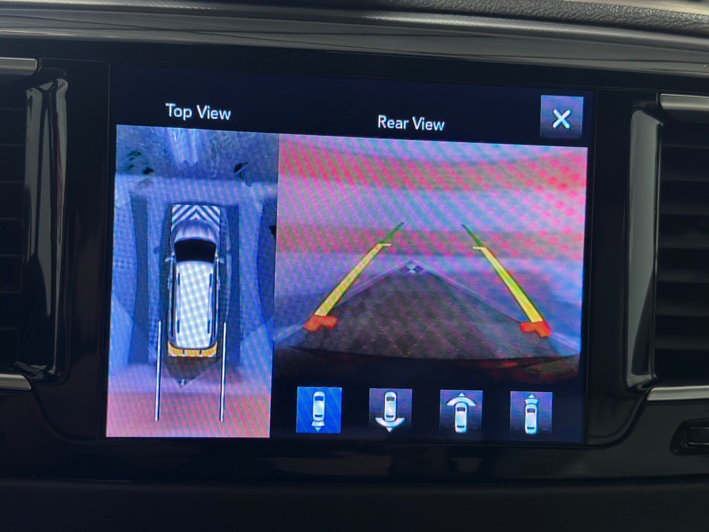 2017 Chrysler Pacifica Image 24