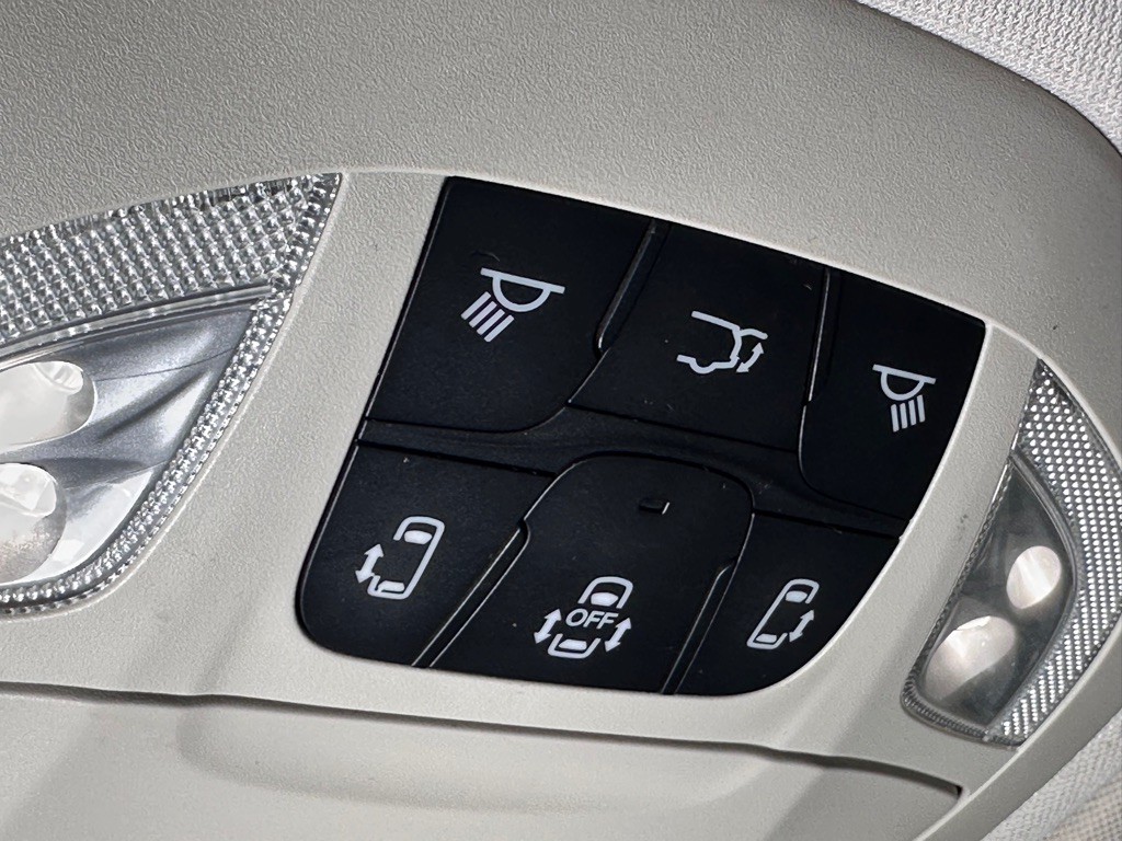 2017 Chrysler Pacifica Image 37