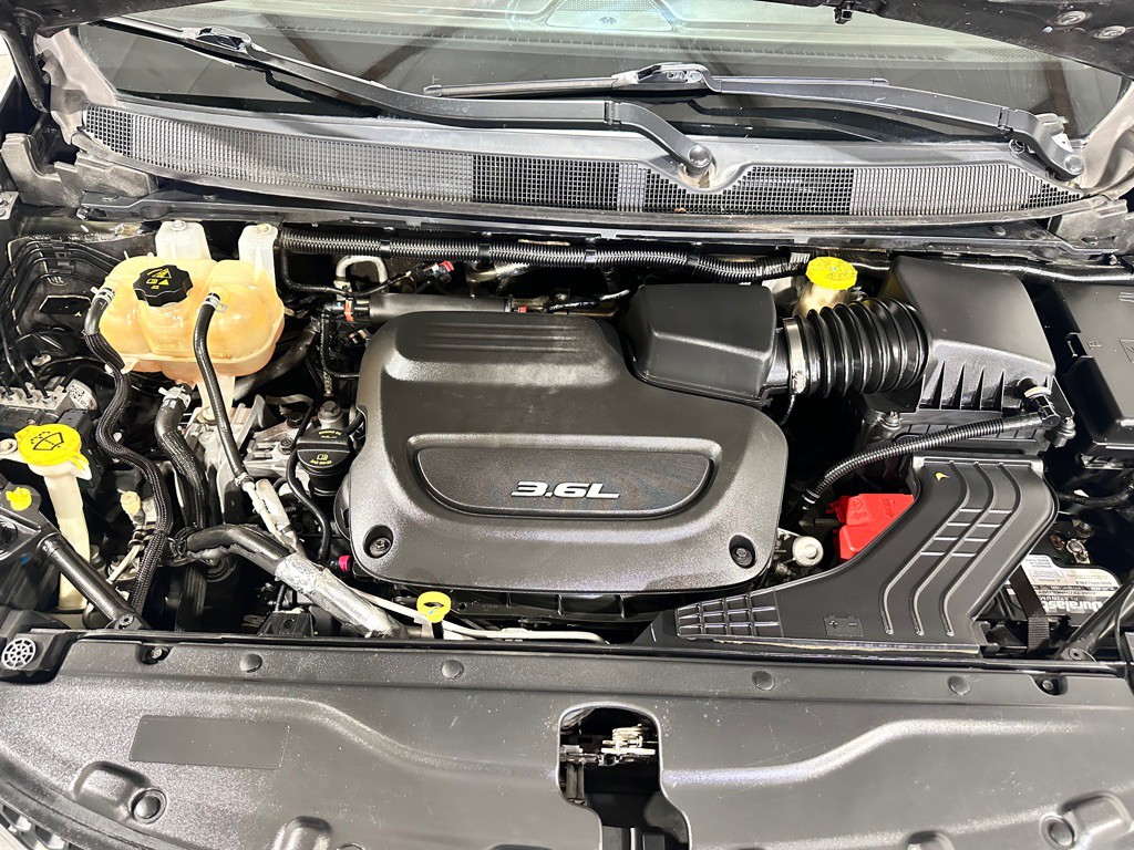 2017 Chrysler Pacifica Image 45