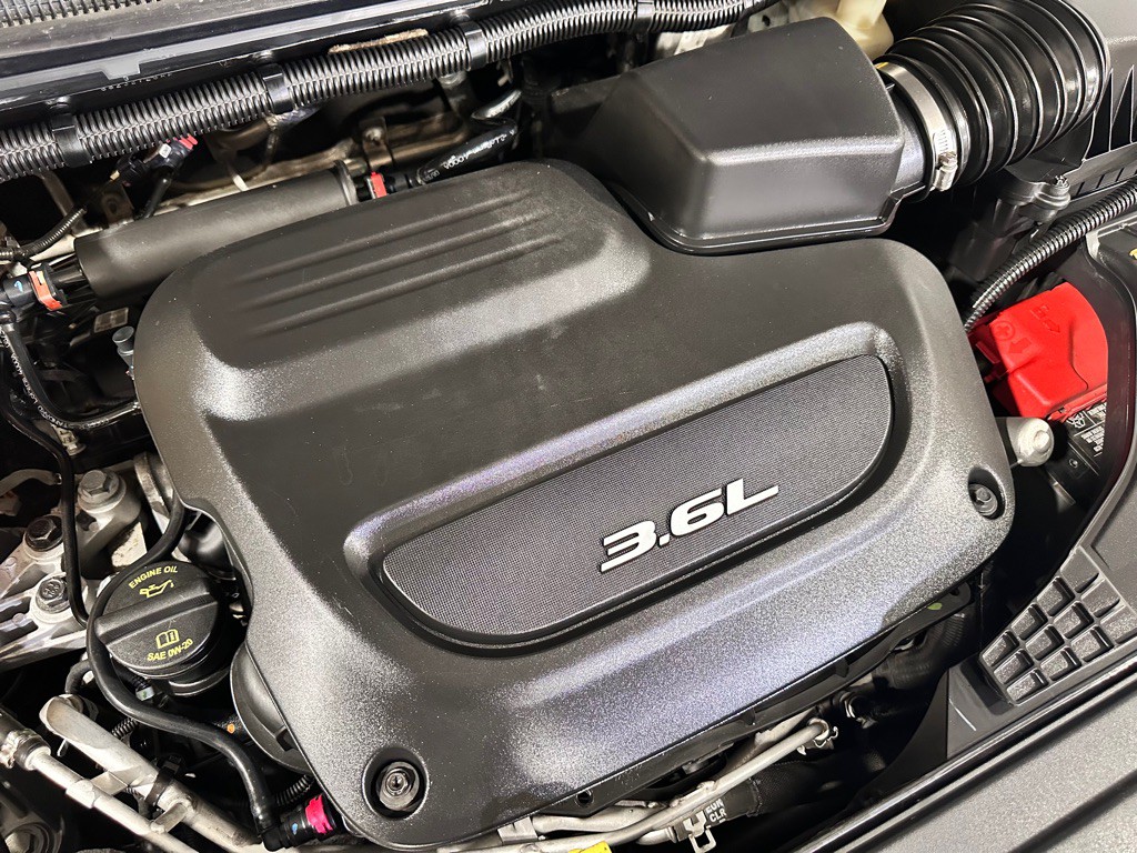 2017 Chrysler Pacifica Image 46