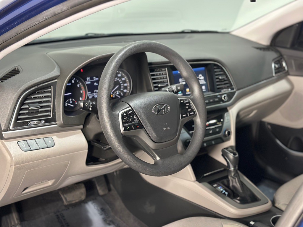 2017 Hyundai Elantra Image 24