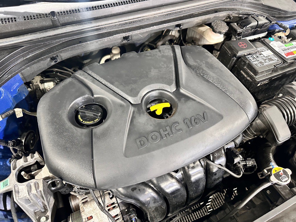 2017 Hyundai Elantra Image 35