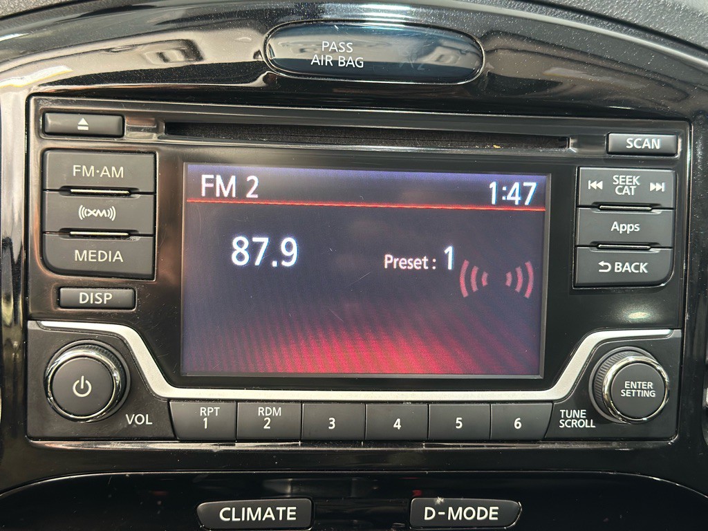 2015 Nissan Juke Image 17