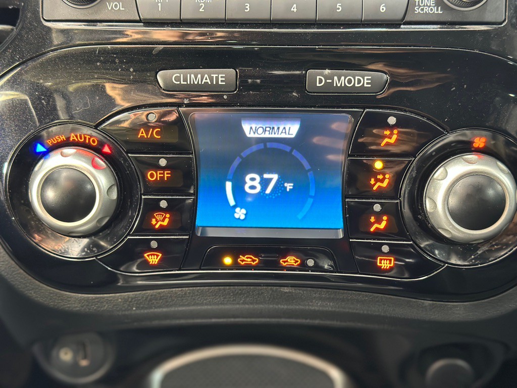 2015 Nissan Juke Image 18