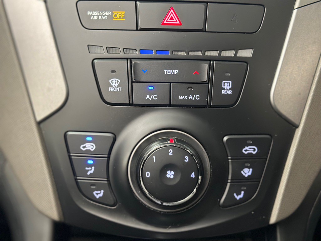 2015 Hyundai Santa Fe Sport Image 17