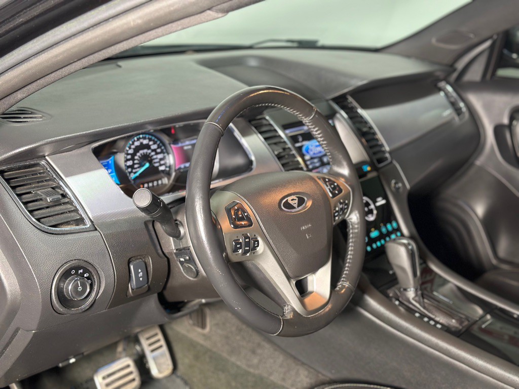 2013 Ford Taurus Image 30