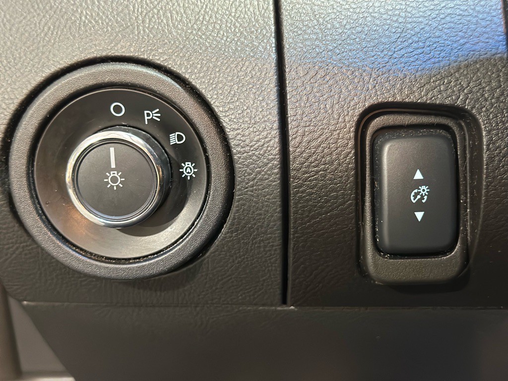 2013 Ford Taurus Image 35