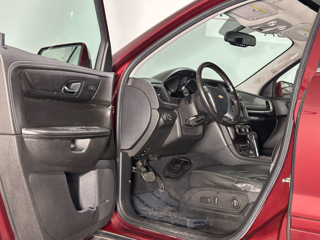 2017 Chevrolet Traverse Image 11