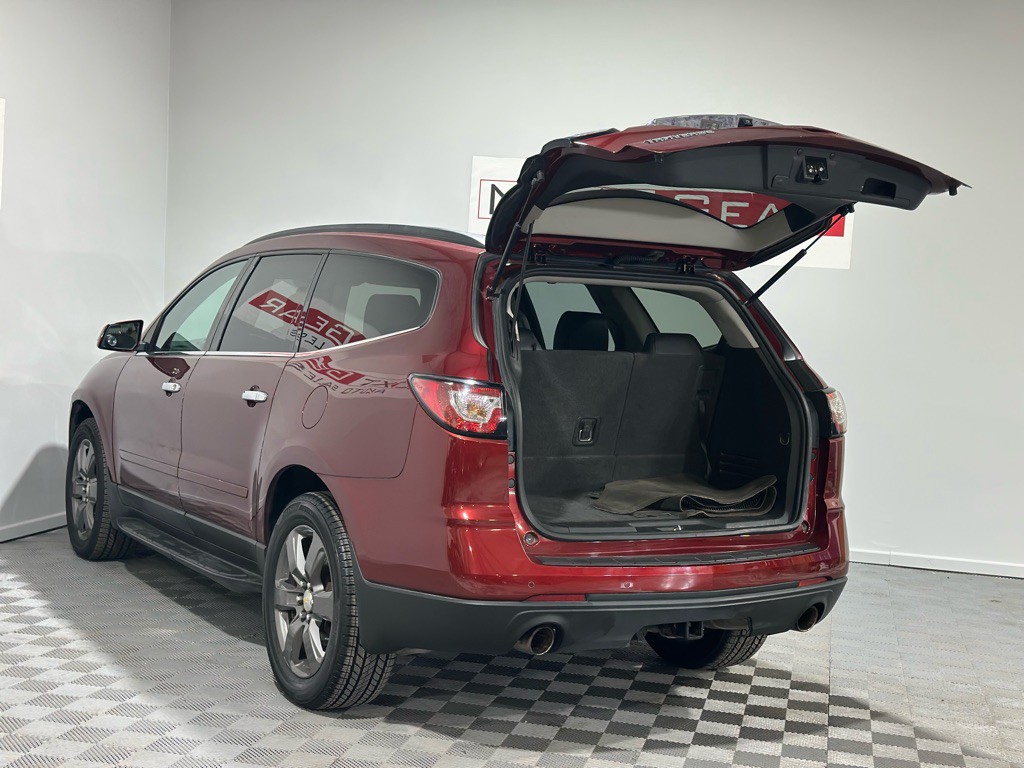 2017 Chevrolet Traverse Image 38