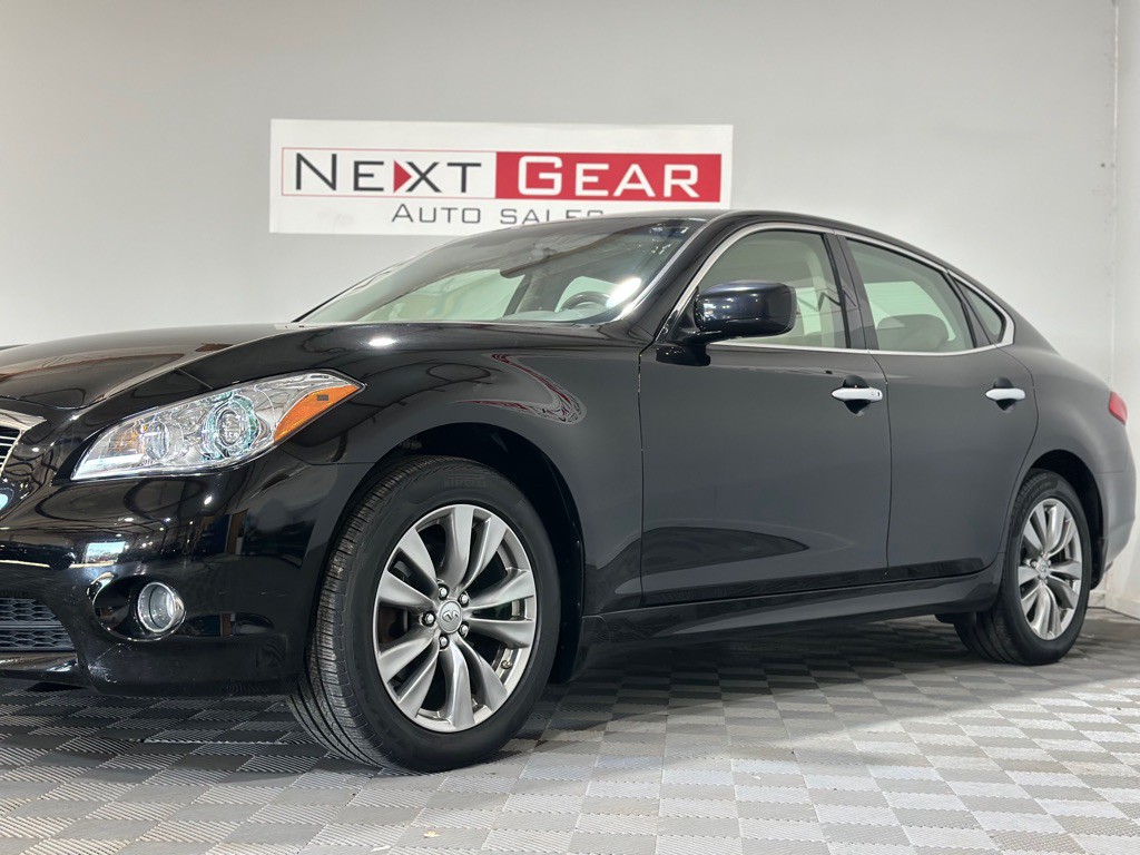 2013 INFINITI M37 Image 6