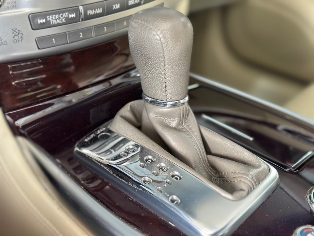 2013 INFINITI M37 Image 20