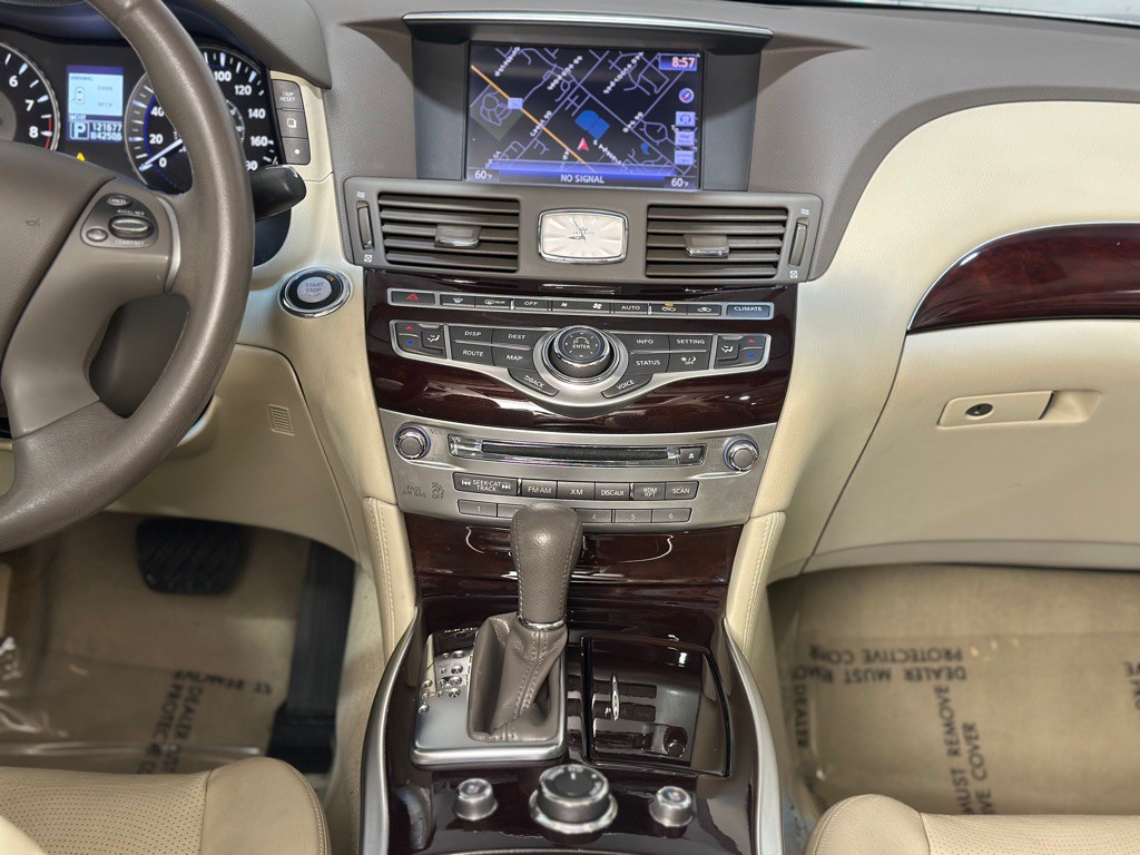 2013 INFINITI M37 Image 15