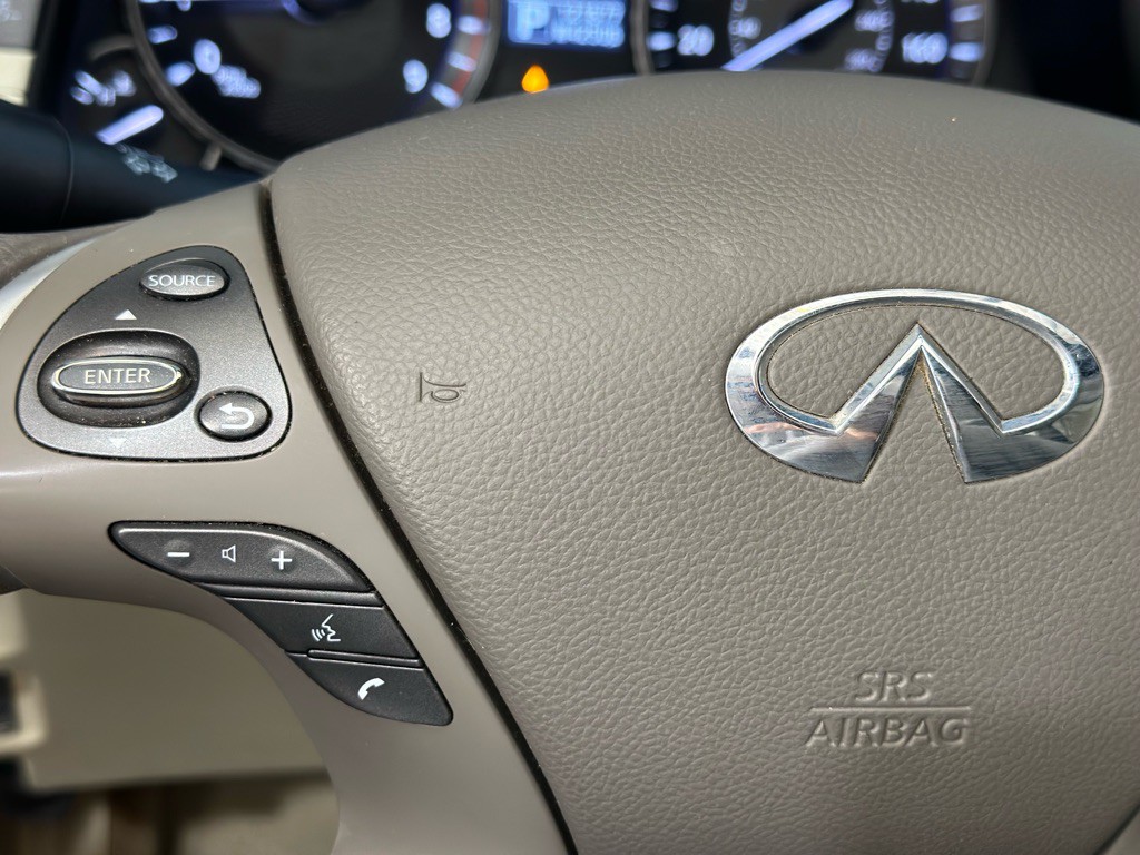 2013 INFINITI M37 Image 29