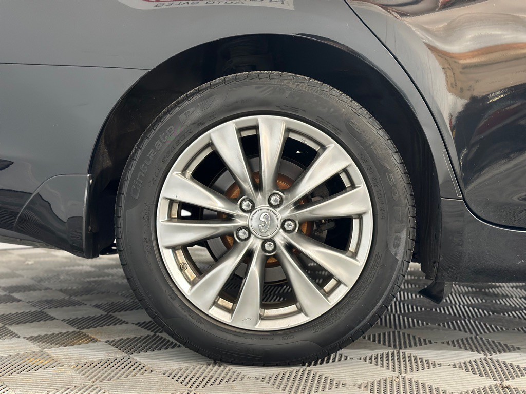 2013 INFINITI M37 Image 40