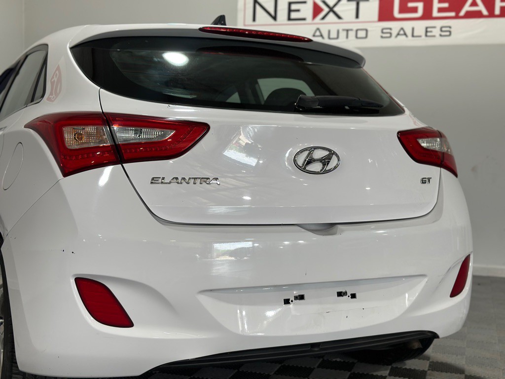 2014 Hyundai Elantra Image 8
