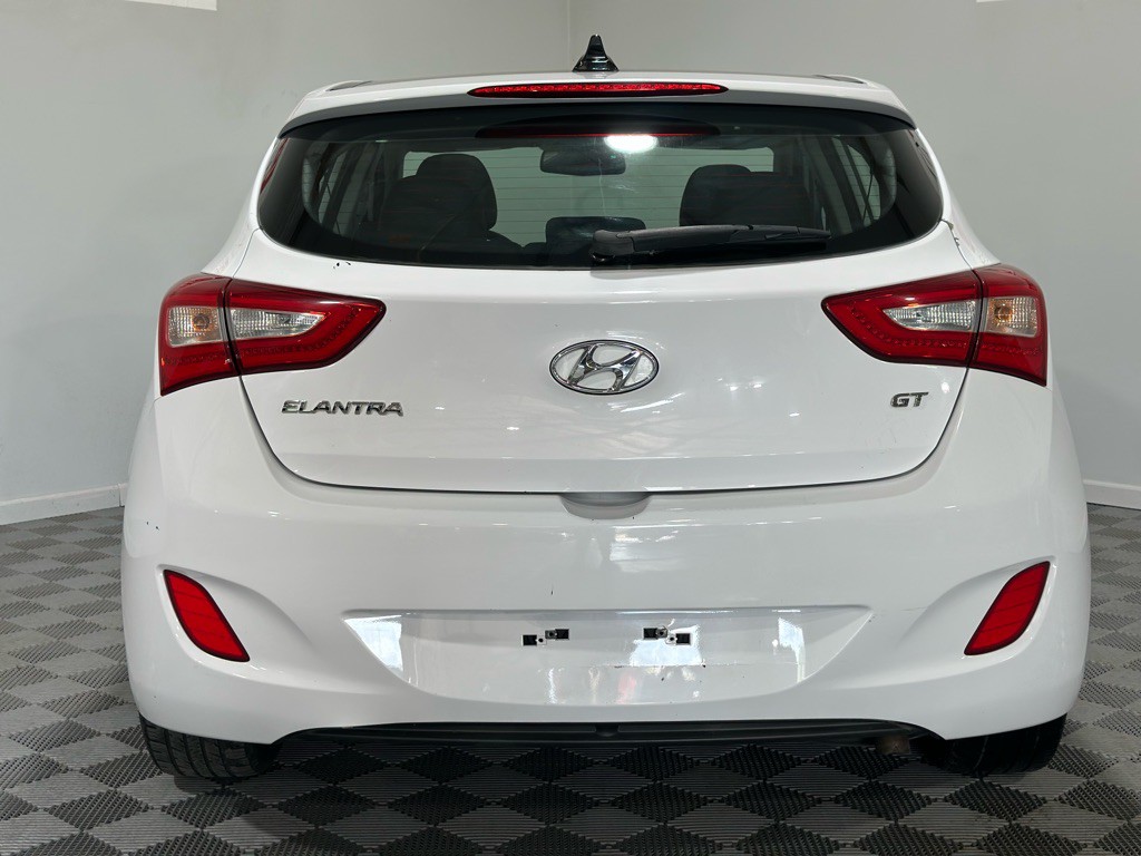 2014 Hyundai Elantra Image 9