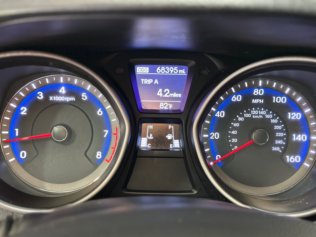 2014 Hyundai Elantra Image 14