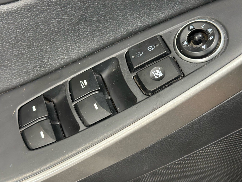 2014 Hyundai Elantra Image 30