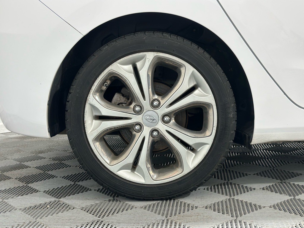 2014 Hyundai Elantra Image 38