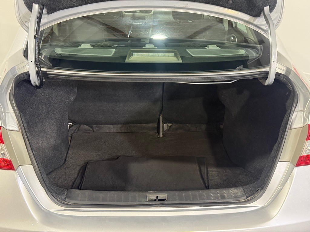 2015 Nissan Sentra Image 28