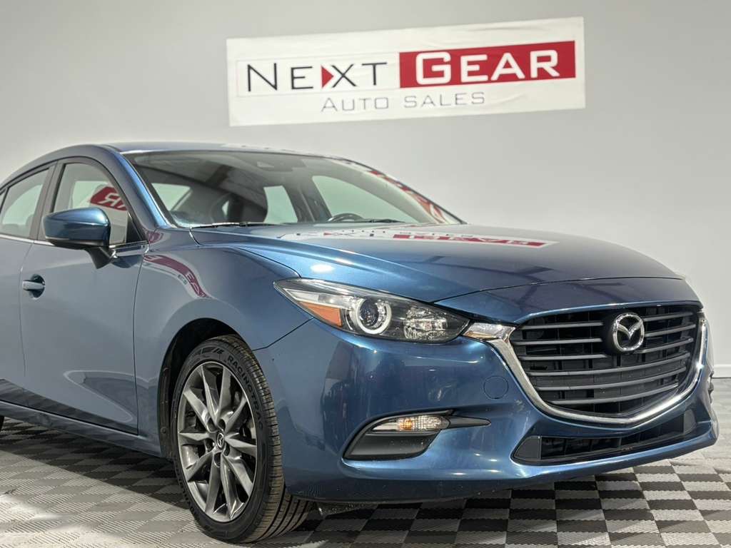 2018 Mazda Mazda3 Image 2