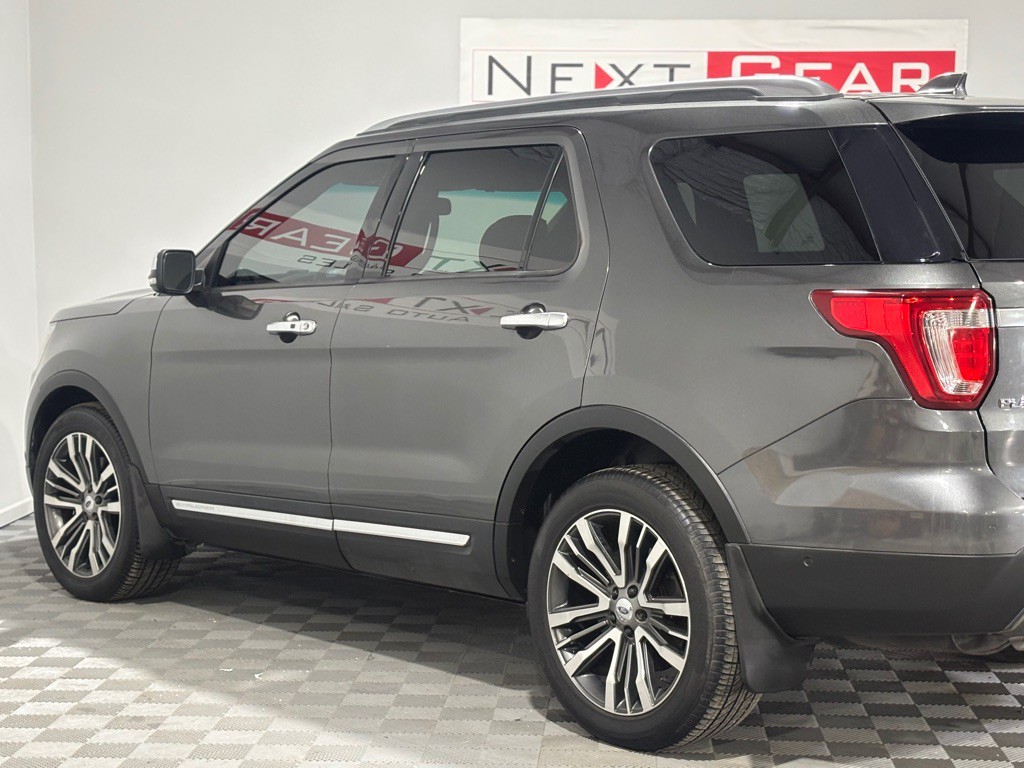 2016 Ford Explorer Image 8