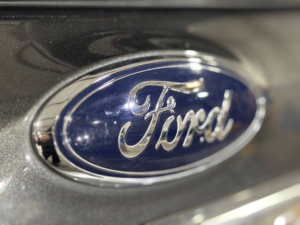 2016 Ford Explorer Image 12