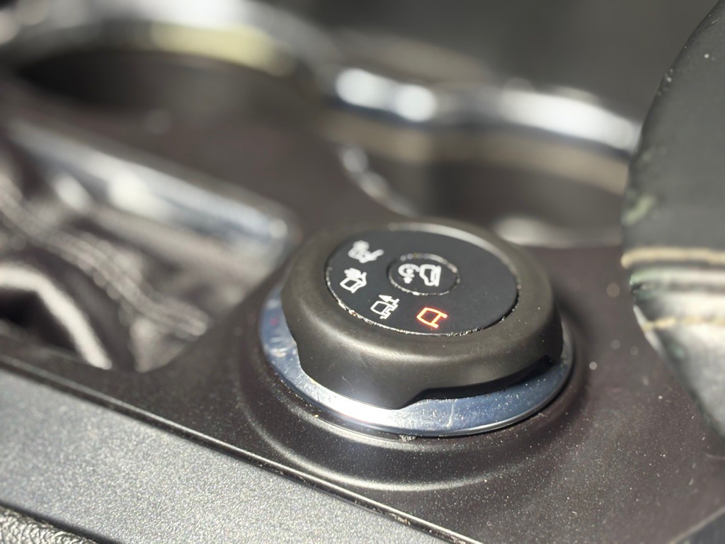 2016 Ford Explorer Image 22