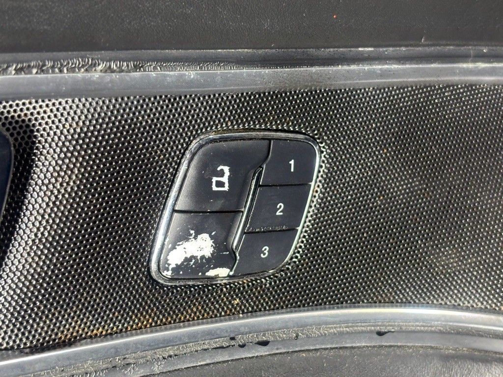 2016 Ford Explorer Image 36