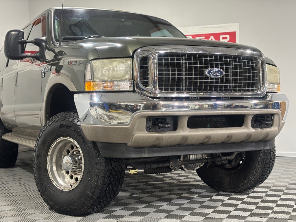 2000 Ford Excursion Image 3