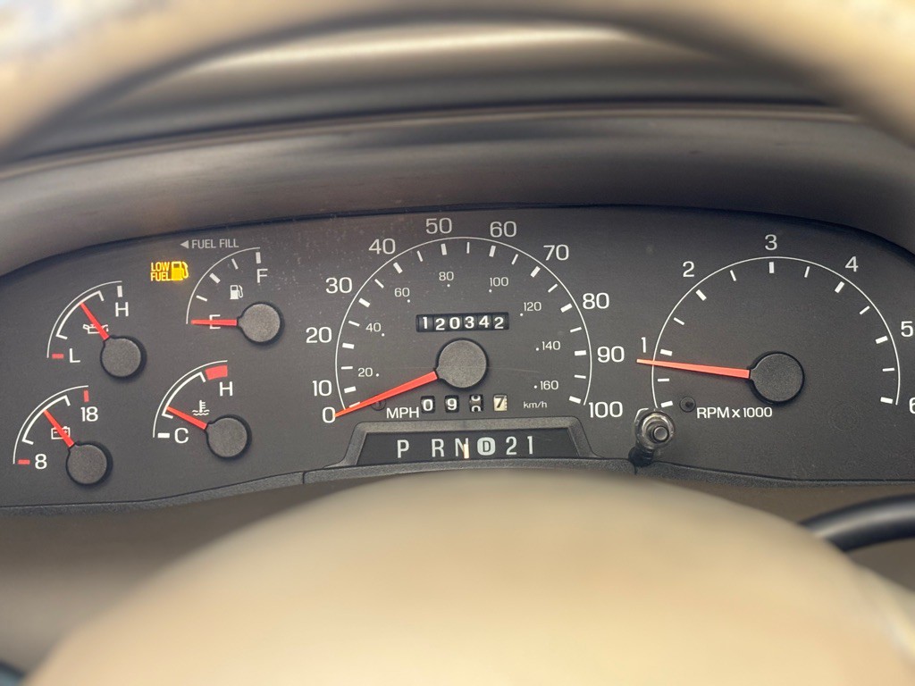 2000 Ford Excursion Image 12