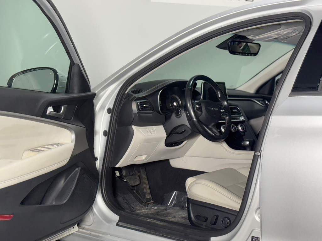 2019 Genesis G70 Image 11