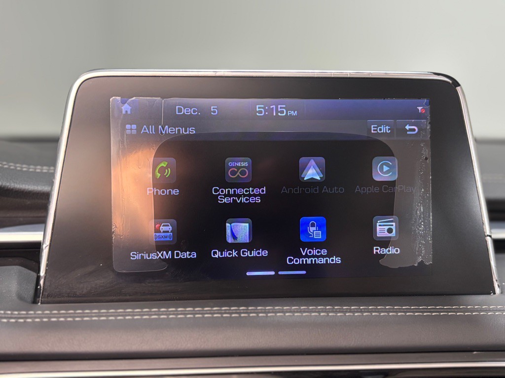 2019 Genesis G70 Image 18