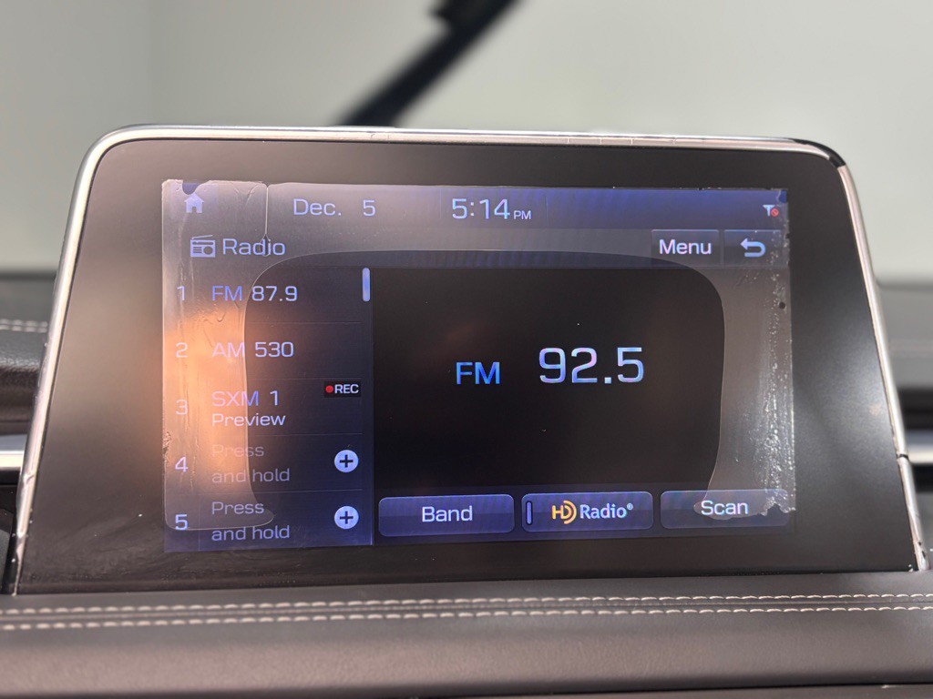 2019 Genesis G70 Image 19