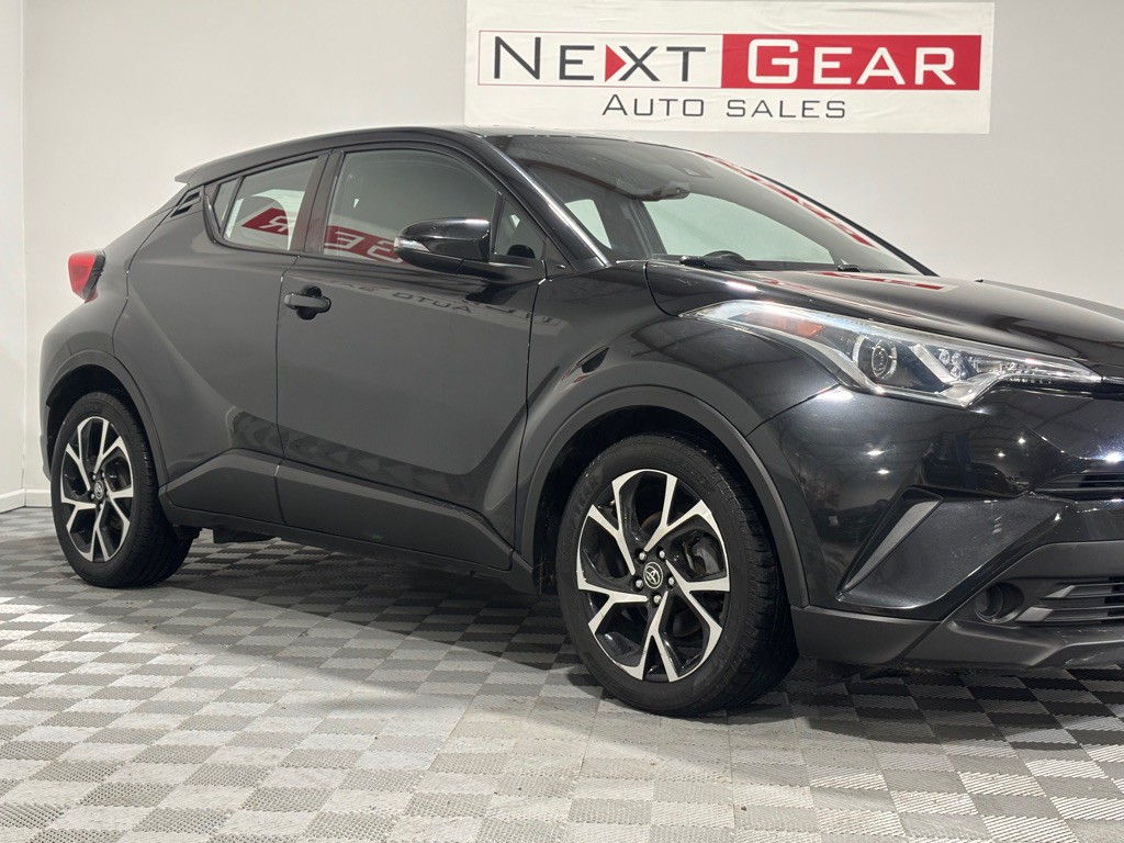 2018 Toyota C-HR Image 2