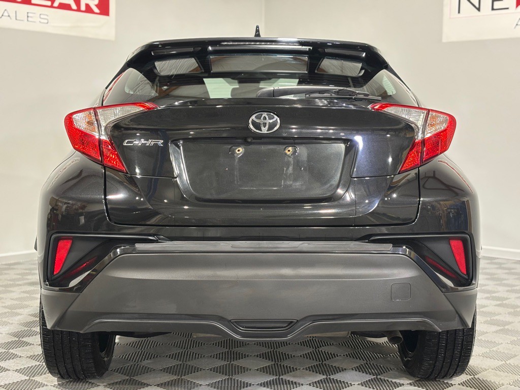 2018 Toyota C-HR Image 8